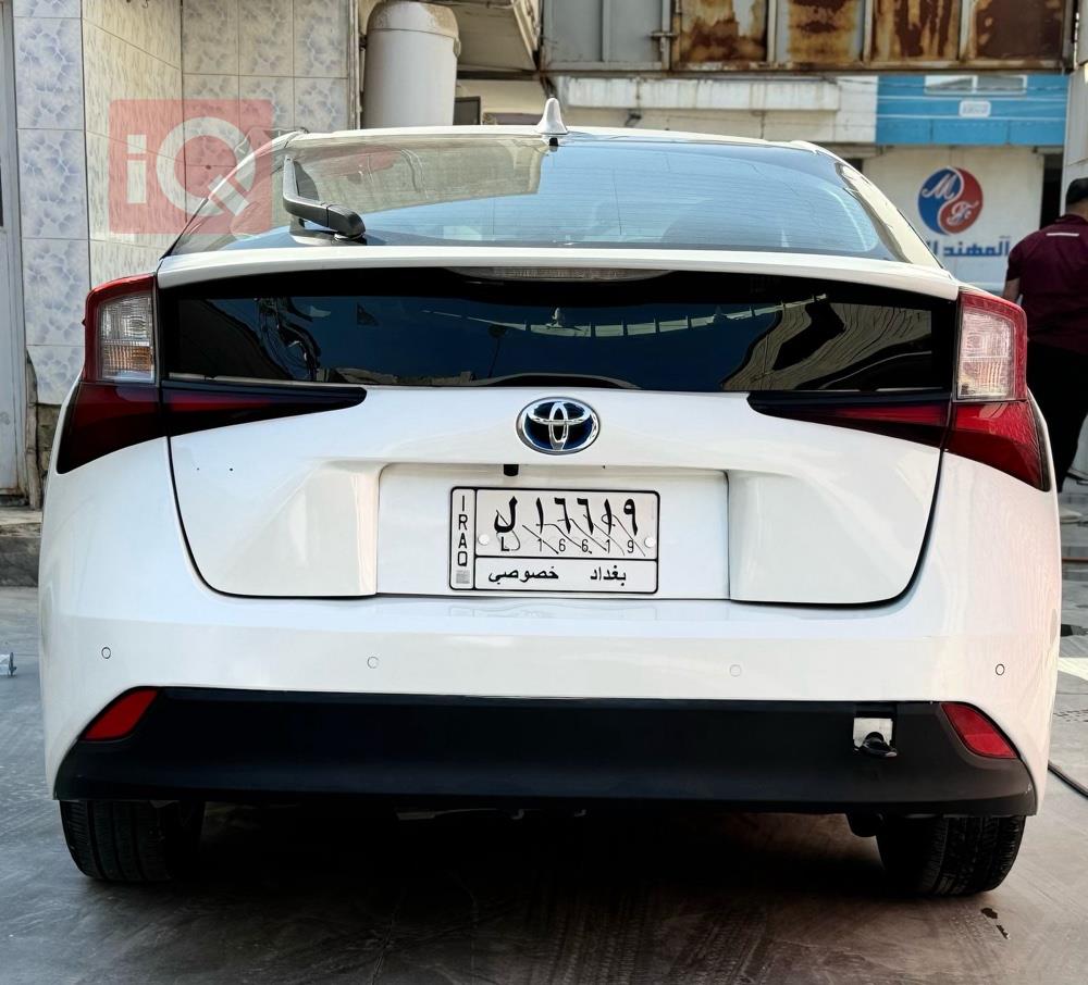 تۆیۆتا پریوس